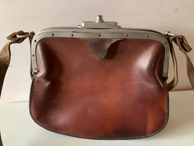Ancienne Sacoche Besace Caisse Cuir - Pompiste - La Sellerie E.b