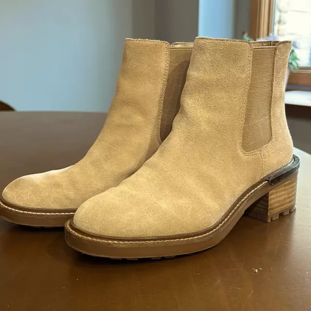 Vince Camuto Suede Chelsea Boots Kelivena Tortilla - W 6M