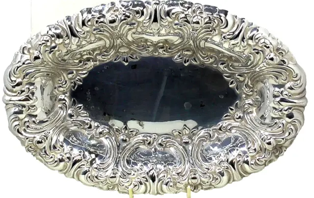 Vintage Victorian period revival large Silverplated repousse dish