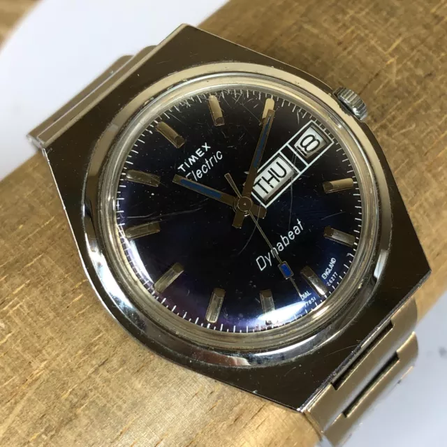 Rare 1977 Vintage TIMEX Mens Electric Dynabeat Blue Dial Day Date Quartz Watch