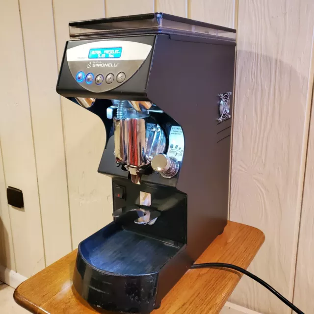 Nuova Simonelli Mythos Commercial Espresso Bean Grinder Nuova Simonelli Mythos Commercial Espresso Bean Grinder
