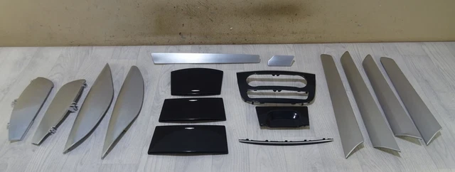 Baguette Décorative Mercedes-Benz A2047200322 - Neuf Sous Emballage - Pièce D'ornement