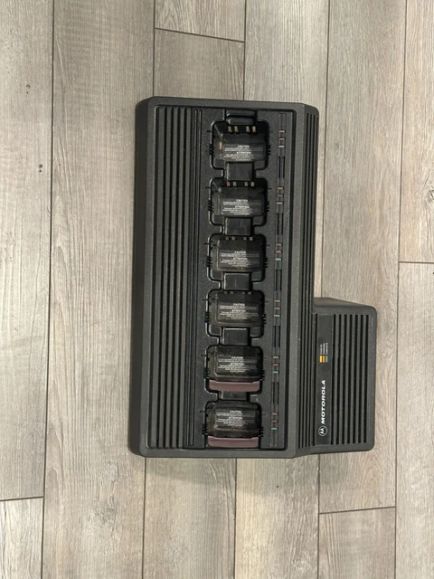 Motorola NTN1177A Six-Slot Charging Cradle for Two Way Radio JT1000 HT1000