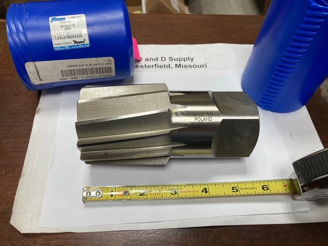TMX 5-065-055, 2-1/2" Taper Pipe Reamer, 12-FL, LH Spiral, RH Cut, HSS, 5.5" OAL TMX 5-065-055, 2-1/2" Taper Pipe Reamer, 12-FL, LH Spiral, RH Cut, HSS, 5.5" OAL