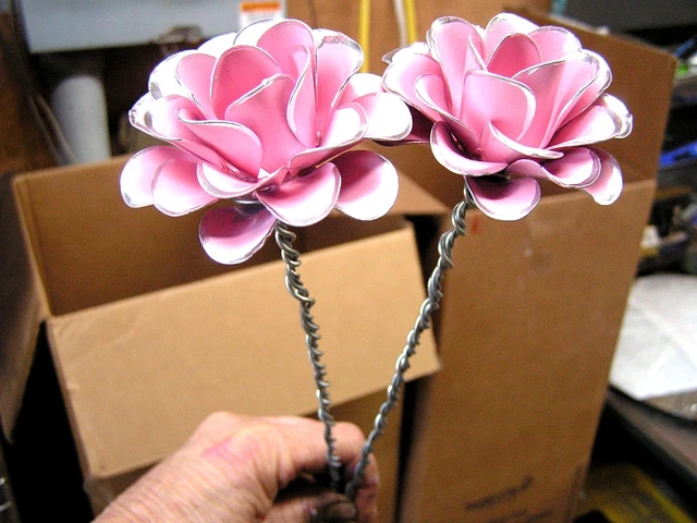 2 Grandes Metal ROSA Flores de Rosa con Alambre Envolvido de Plata Inoxidable TALLOS