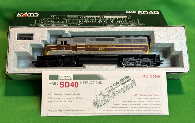 KATO HO SCALE 37-6321 Algoma Central #180 Locomotive EMD