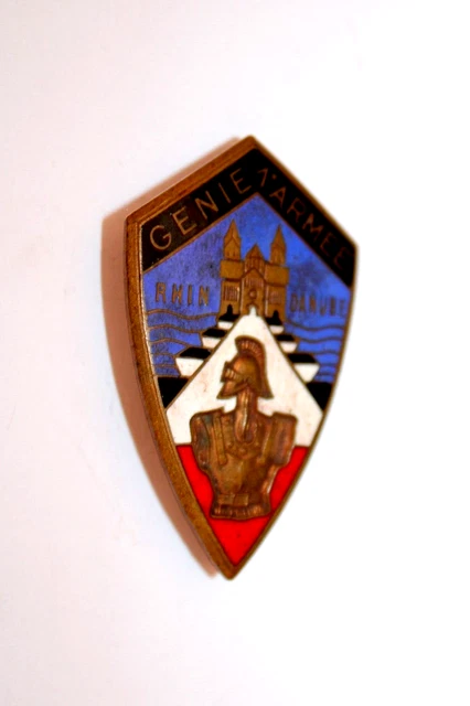 ANCIEN INSIGNE 1 ° bataillon de Haute Volta Afrique WW2. Chobillon