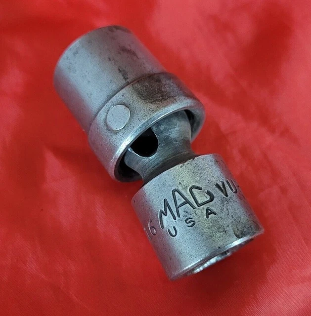 MAC VUP226 1/2" Drive 11/16" 6 Point Shallow Impact Swivel Socket SAE O1