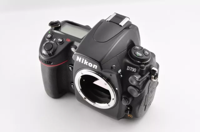 Nikon D700 12.1 MP Digital SLR Zoom Camera Body Black From Japan 4