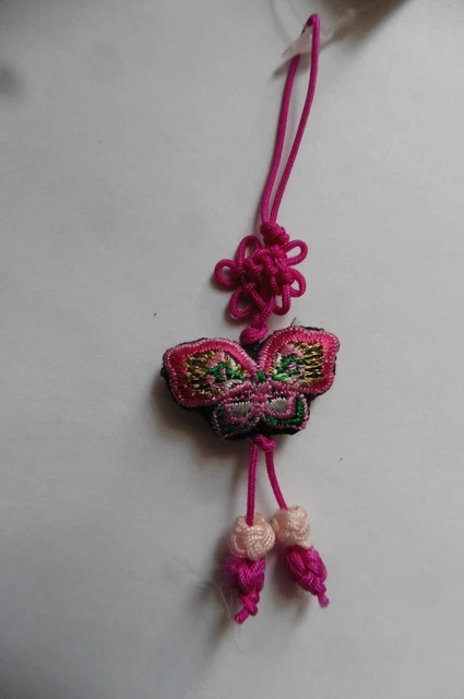 Bijou de sac à main ou téléphone Papillon brodé noeud porte-bonheur Asie rose