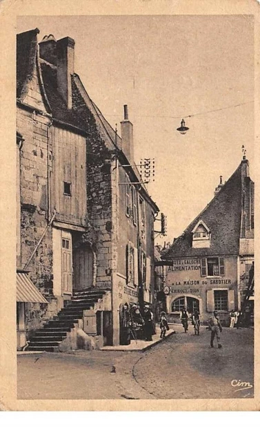 58. n° 100202 . la charité sur loire . la place des pêcheurs