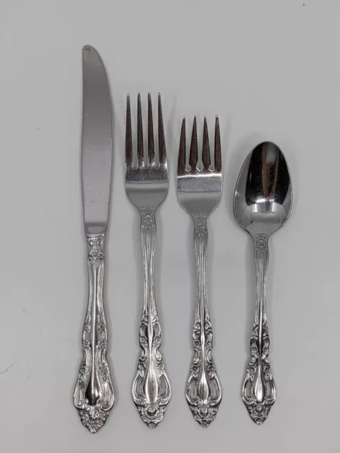 Michael Lloyd 4 Piece Flatware Place Setting Stainless 1 Spoons 2 Forks & Knife