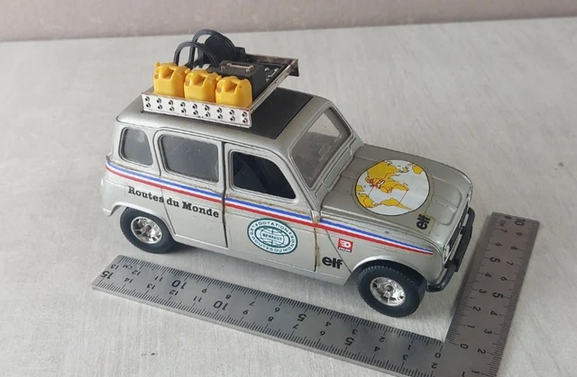 Bburago 1/24 - Fiat 131 Taxi Jaune - Epave A restaurer