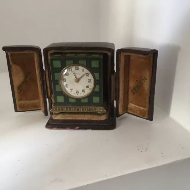 antico orologio da tavolo