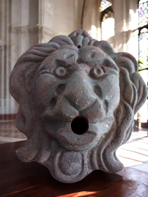 Ancienne Bouche D'aération En Fonte Musgrave Belfast (tête De Lion, écuries Victoriennes, Irlande)