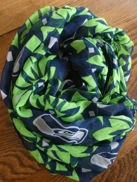 Seattle Seahawks Women’s Scarf Forever Collectibles NFL Infinity 12th Man