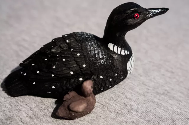 Loon with chick 4" x 2" made of polystone black & white