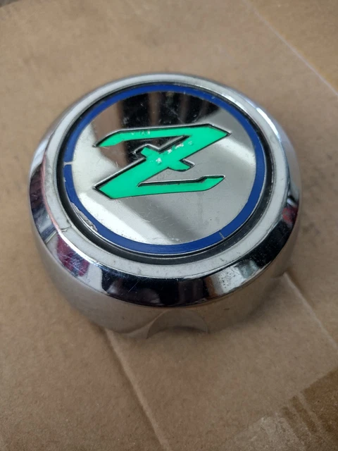 NISSAN DATSUN 280ZX 40343 P0000 OEM Center Wheel Hub Cap Rim