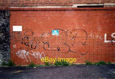 Photo 6x4 Lane above East Garston A long cul-de-sac gives access to a few c2006 