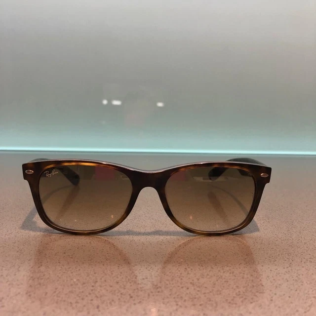 Ray-Ban New Wayfarer Nero Lenti Marrone Rb2132 55/18 buone Condizioni Originali