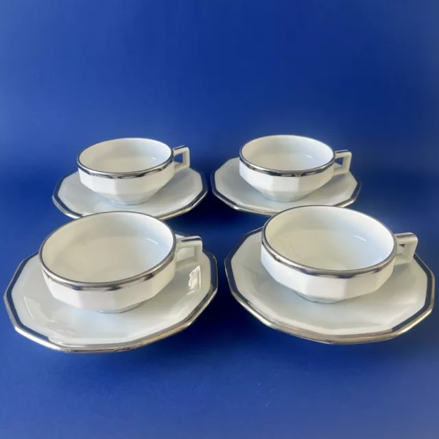 B & Co Bernardaud Limoges - 4 tasses à café et soucoupes Art Deco