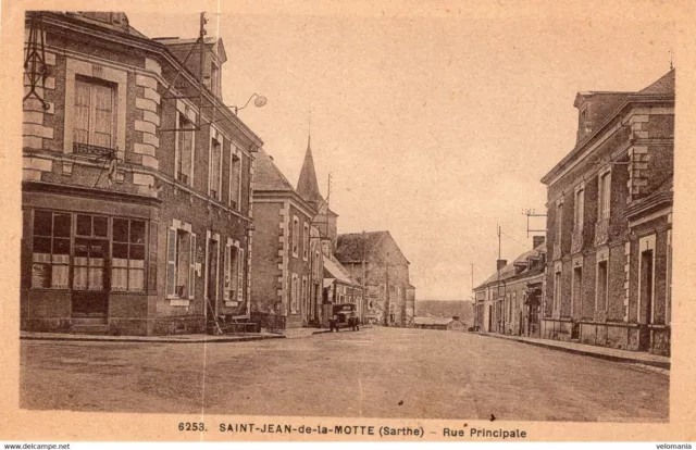 7402 cpa 72 Saint Jean de la Motte - Rue Principale
