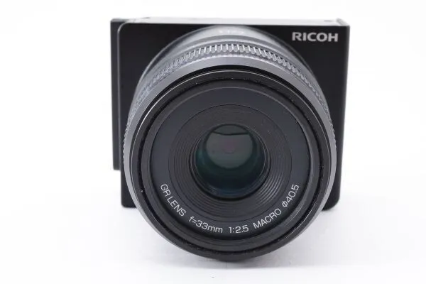Ricoh GR LENS A12 50mm F2.5 MACRO GXR Working