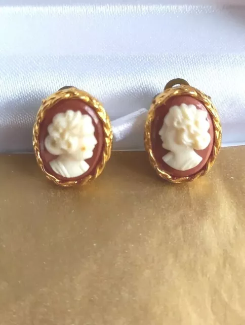 Faux Cameo Clip On Earrings pink and white and gold tone costume jewellery