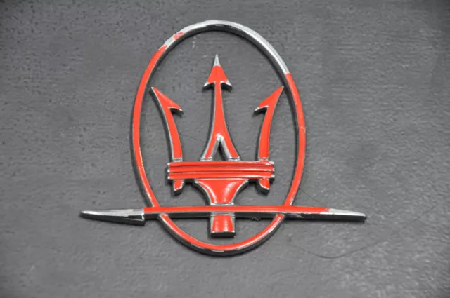 Stemma Maserati Quattroporte M139 Logo Posteriore Sinistra Simbolo C Montante