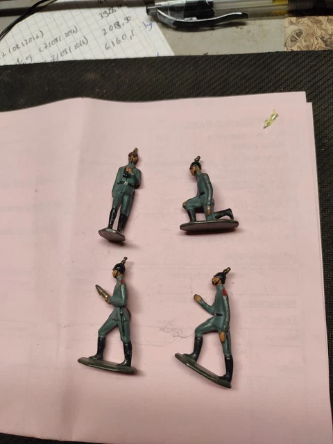 19 SOLDATS DE plomb anciens, sans marque, hauteur 6 cm EUR 45,00 - FR