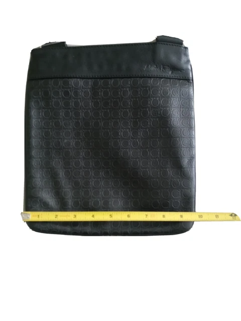 Men’s Salvatore Ferragamo Genuine Leather Cross Body Bag. Made In Italy.