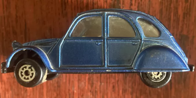 Vintage Maisto Citroen 2CV blue w/black roof