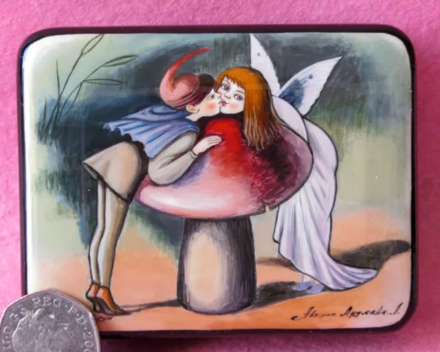 Russo Piccolo Laccato Scatola Fairy & Gnomo Amore Richard Dickie Doyle " IN