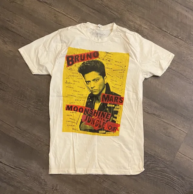 Bruno Mars Moonshine Jungle Men's T-Shirt Medium Graphic Spell Out Short Sleeve
