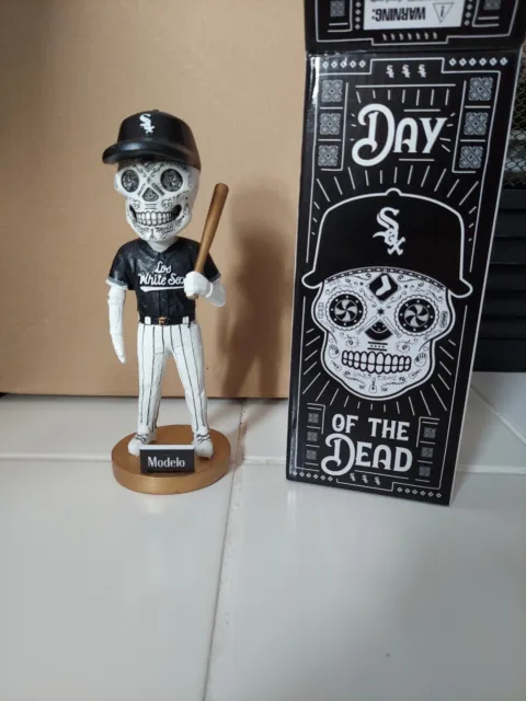 Chicago White Sox Day Of The Dead Sugar Skull Bobblehead Modelo SGA Fast  Ship