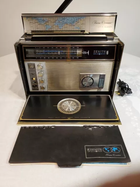 Zenith RD7000Y Royal D7000Y Trans-Oceanic 11 Band Solid State Radio - Tested Zenith RD7000Y Royal D7000Y Trans-Oceanic 11 Band Solid State Radio - Tested