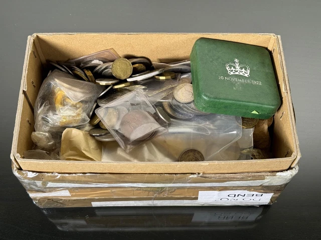 GB Accumulation of Coins All Denominations in Box Weight is 4.25kg (no pre-1947)