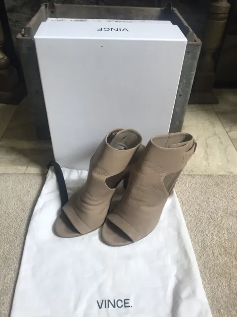 $395 VINCE "Addie" taupe cutout bootie peep toe sz 7.5 7 1/2 M