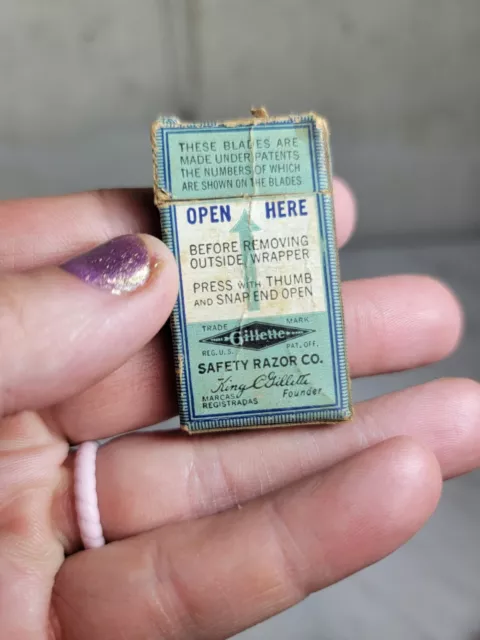 Vintage 1930's Gillette NEW GOODWILL DE Safety Razor  Clean! 8