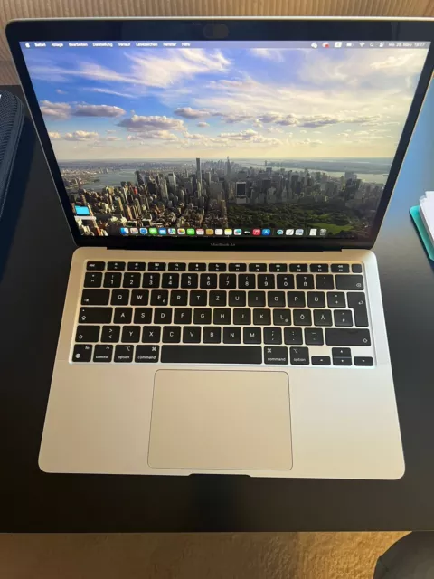 Apple MacBook Air 13 Zoll (256GB SSD, M1, 8GB) Laptop - Space Grau - Gebraucht