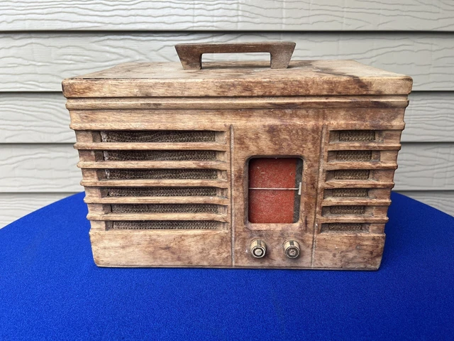 Vintage Depression Era 1930's RCA Wood AM Tube Radio 9TX50A Parts or Restoration