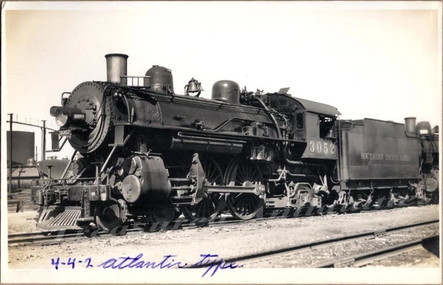 1930s Southern Pacific RR 3052 Steam Engine Train Oakland Real Photo Postcard