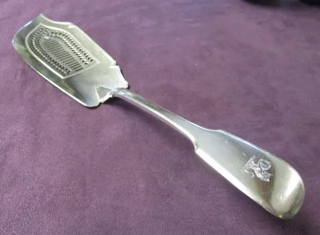Antique Silverplate Pierced Fish Slice Engraved Lion w/ Wreath on Handle