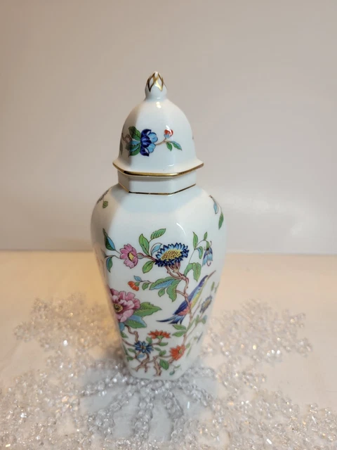 Ginger Jar Vase or Vessel by Aynsley Pembroke Pattern 7" Fine English Bone China