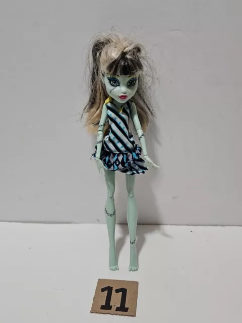Monster High Picture Day Frankie Stein Doll Messy Hair