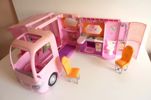 Barbie camping car