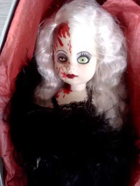 Living Dead Doll / Mezco / Hollywood / Series 5 / White Hair Variant