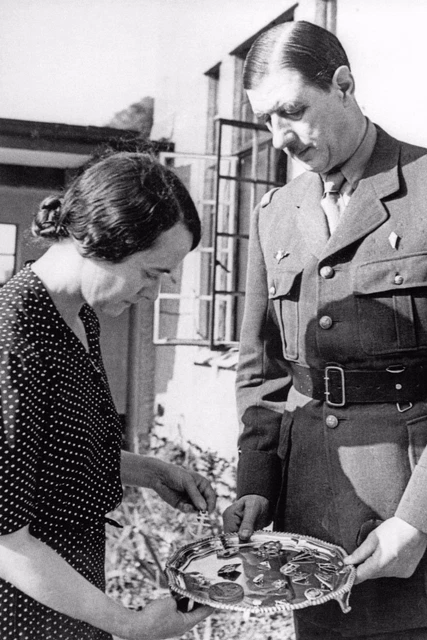 WW2 CHARLES and Yvonne de Gaulle in London 1941 £1.74 PicClick UK