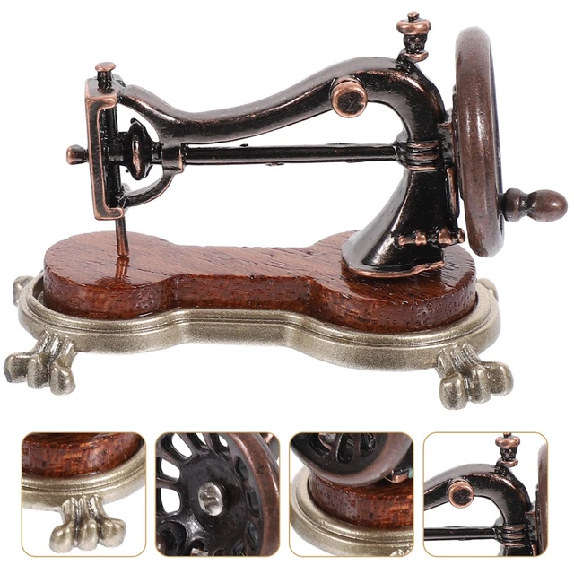 Jouet ancien / Machine à coudre pour enfant vintage - Collection