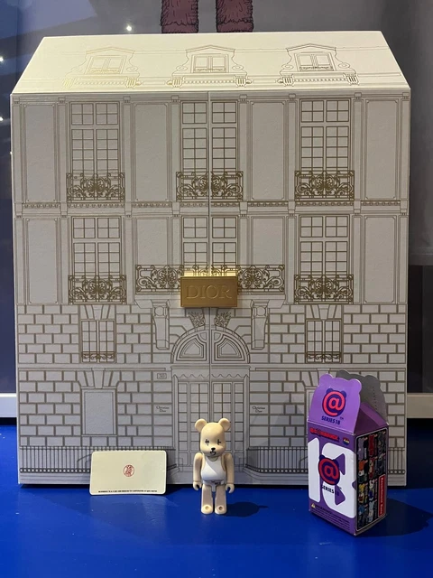 Medicom Bearbrick Series 49 Secret 1:192 CDG Comme des Garcons, Sealed & New